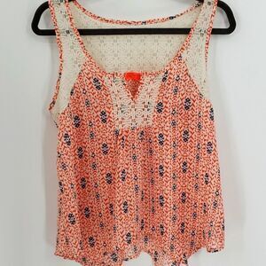 Adorable summer top, sleevless, and some lace. By Spoiled. Lg
